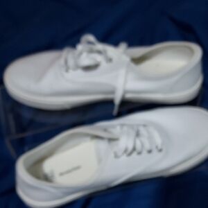 Time and Tru White Sneakers